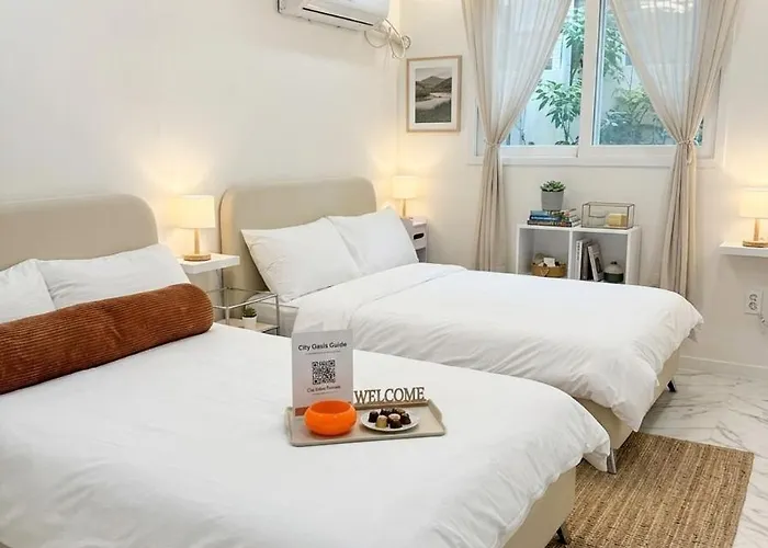 ゲストハウス Sinchon Mapo 3 Bed, 3 Min To Station 2 Bedroom 1 Bath