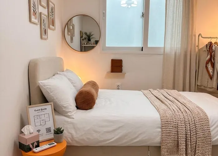 Sinchon Mapo 3 Bed, 3 Min To Station 2 Bedroom 1 Bath Maison d'hôtes Séoul
